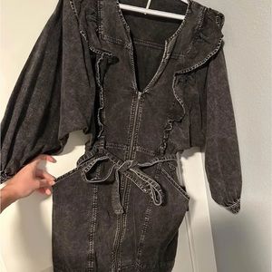 FREE PEOPLE DRESS, black jean material, comfortable, low cut, cute!